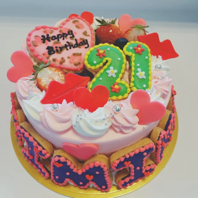 TOP - Happiness - Order Made Cake -|福岡のオーダーメイドケーキ